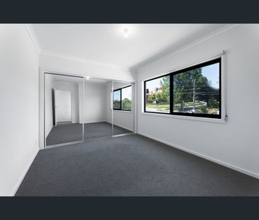 1/386 Buckley Street, Essendon, Vic 3040 - Photo 2