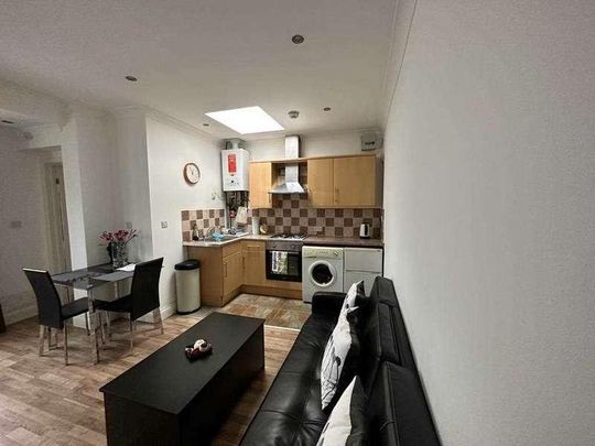 Boileau Parade, Ealing, North Ealing, W5 - Photo 1