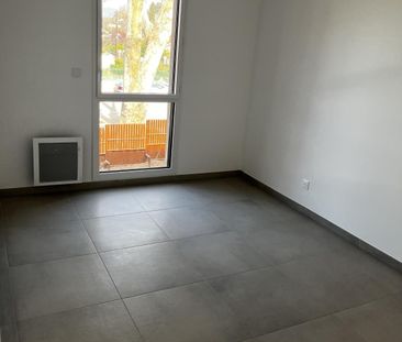 Location Appartement 2 pièces 47m² MARSEILLE 12ème - Photo 5