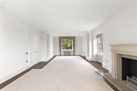 A magnificent, three bedroom duplex (2nd and 3rd floors) located on Addison Road in Holland Park. It also has a terrace, communal garden and parking. It is currently undergoing redecoration and replacing the carpets throughout. EPC rating: D | Council Tax Band H - Photo 2