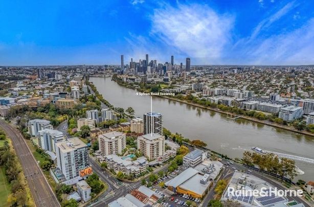 Fantastic 2 Bedroom Unit in Resort Style Complex! - Photo 1