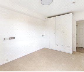 Heathside Finchley Road Golders Green NW11 - Photo 3