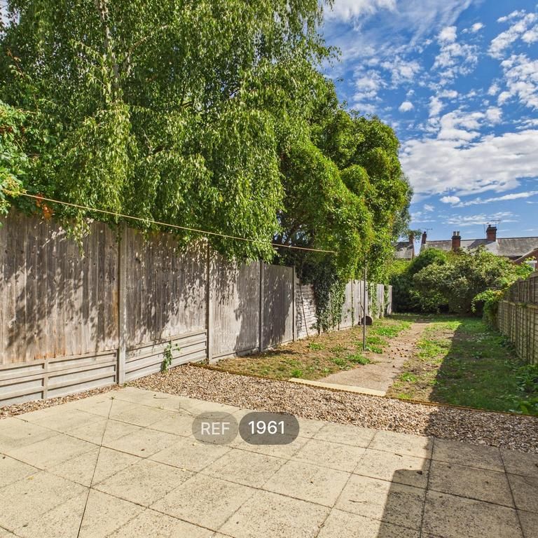 3 bedroom property to rent - Photo 1