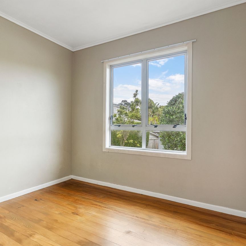 Spacious, Versatile Living - Perfect for Families & Working Professionals - Photo 1