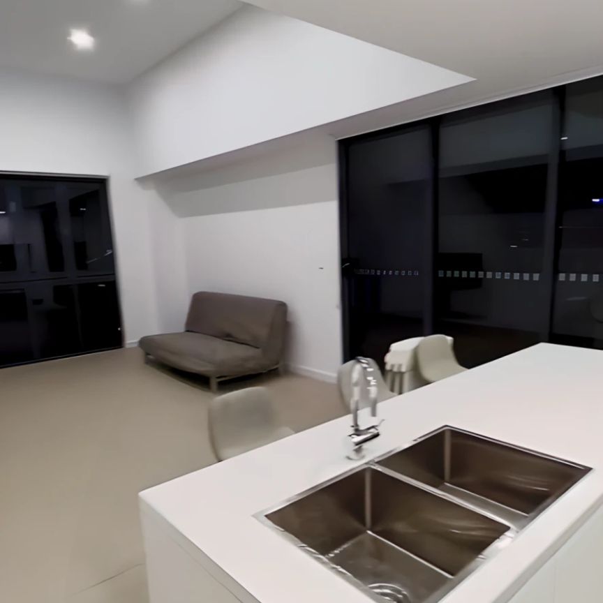 3 bed 2 bath-1003 - Photo 1