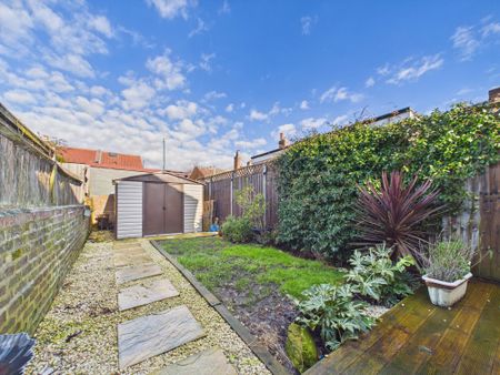 Seafield Road, Portsmouth, PO3 - Photo 5