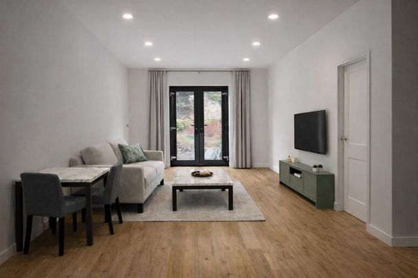 Studio 16 290-294 High Street - Photo 1