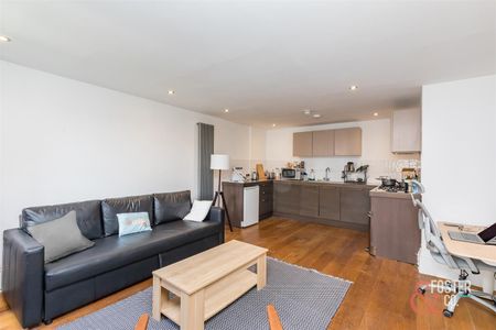 St. Georges Road, Brighton - Photo 3