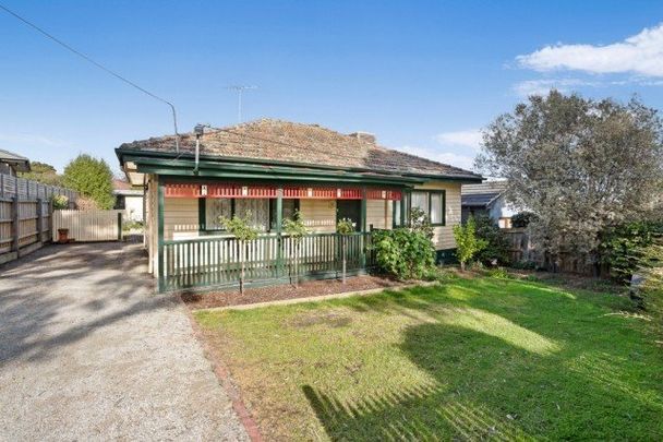 394 Lower Plenty Road, Viewbank - Photo 1