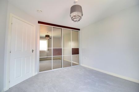 4 bedroom terraced house to rent - Photo 5