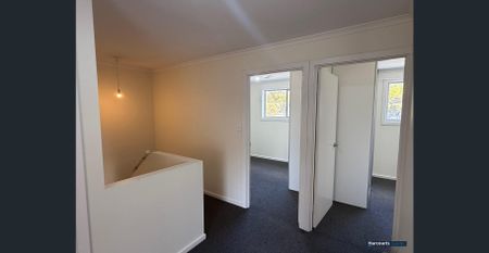 4 Bedroom Townhouse in Secure Complex - Photo 2