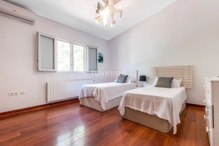 Beautiful villa with swimming pool for rent in Benidorm - Photo 5