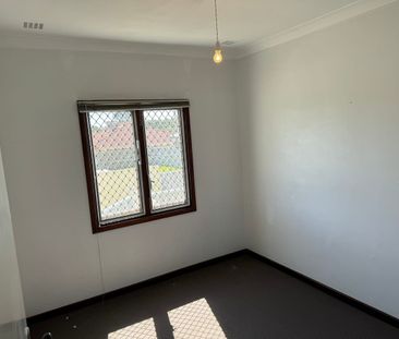 9 Dixon Street, Carey Park, WA 6230 - Photo 4