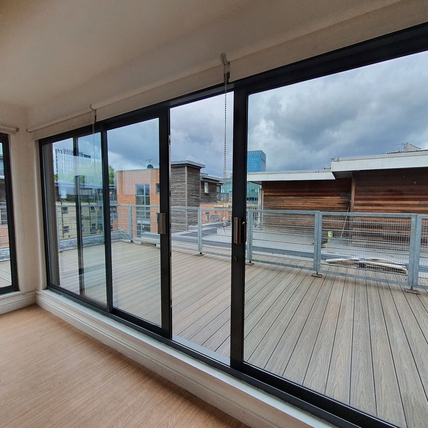 2 Bed Penthouse, Barton Street, M3 - Photo 1