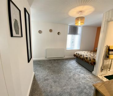 1 bed house share to rent in Herbert Street, Burnley, BB11 - Photo 2