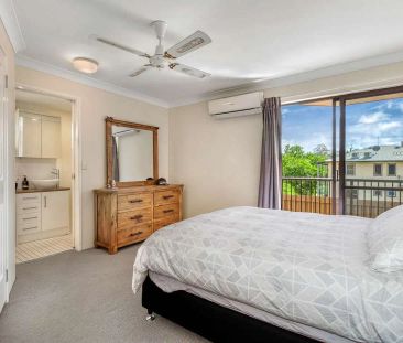 “SPACIOUS - LOCATED PERFECTLY” - Photo 5