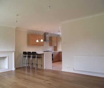 3 bedroom maisonette to rent - Photo 1