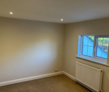 2 bedroom semi-detached house to rent - Photo 2