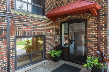 2367 QUEEN ST E - Photo 2