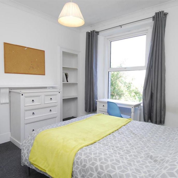 5 bedroom house to rent - Photo 1