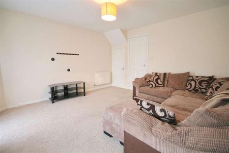 Warspite Close, Portsmouth, PO2 - Photo 2