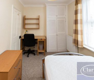 5 bedroom detached house to rent - Photo 5