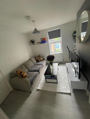 2 Bed Maisonette, Portland Road, SE25 - Photo 1