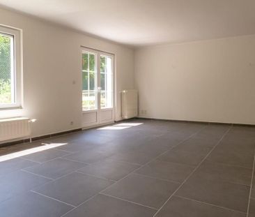 Woning te huur in Wezembeek-Oppem voor € 2.300 met 4 slaapkamers - Photo 1