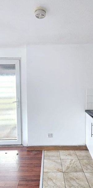 Rayners Gardens, SOUTHAMPTON - Photo 1