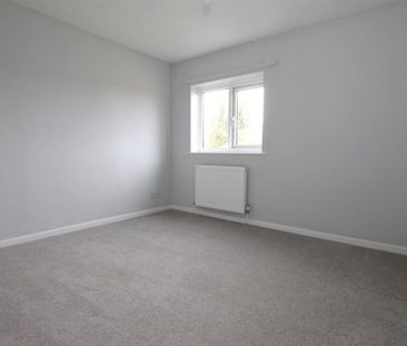 4 bedroom detached house to rent - Photo 6