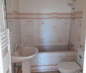 Location Appartement 1 pièce 26m² BRIVE LA GAILLARDE 19100 - Photo 2