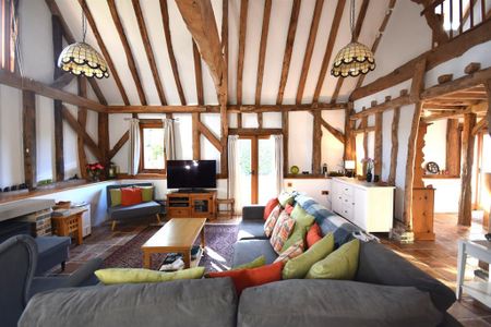 2 bedroom barn conversion to rent - Photo 2