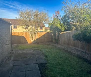 2 bedroom semi-detached bungalow to rent - Photo 1