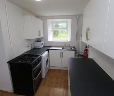 Long Row, Treforest, Pontypridd - Photo 3