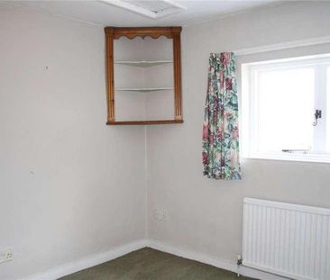 Borough Hill, Petersfield, Hampshire, GU32 - Photo 6