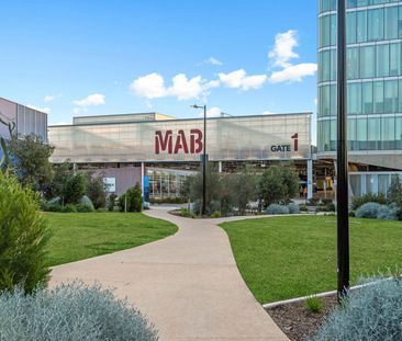 One year old property for lease - Tonsley campus - Photo 2