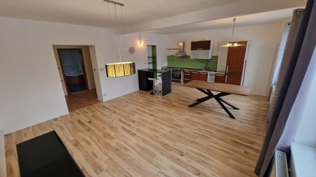 Pronájem bytu 2+kk 66 m², Cheb - Photo 3