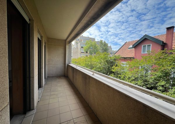Apartamento T3 para Arrendar Mobilado na Foz do Douro