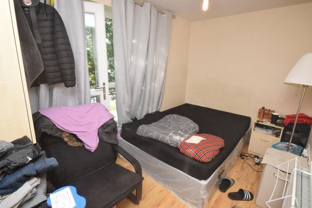 3 bedroom apartment to rent - Photo 1