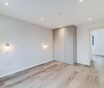 High Street, Hampton Hill, TW12 - Photo 6