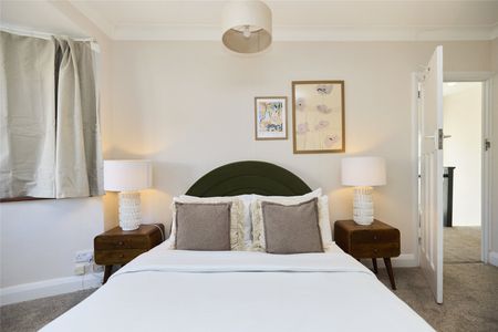 Randall Avenue, London, NW2 7RN - Photo 2