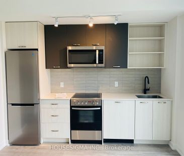 For Lease - 2300 St. Claire Avenue Unit# 429, Toronto, Ontario - Photo 2