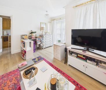 Upton Park, Slough, Berkshire,SL1 - Photo 1