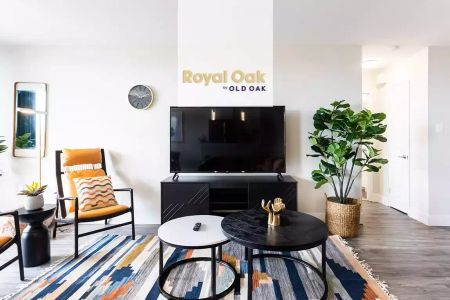 Royal Oak Terrace | 2AR renovated - Photo 4