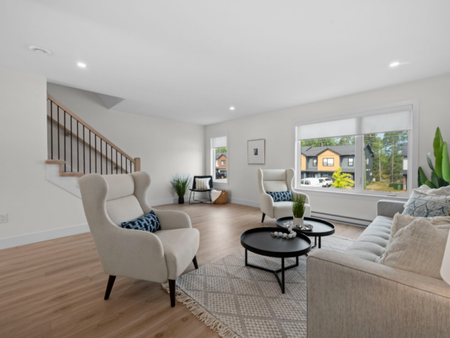STUNNING EXECUTIVE TOWNHOUSE 3 BR + 3.5 BATH |122 TYLER STREET, ELMSDALE - Photo 4