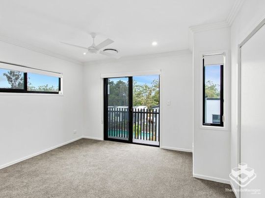 4 Bedroom with A/C, Pool and BBQ Facilities - Photo 1