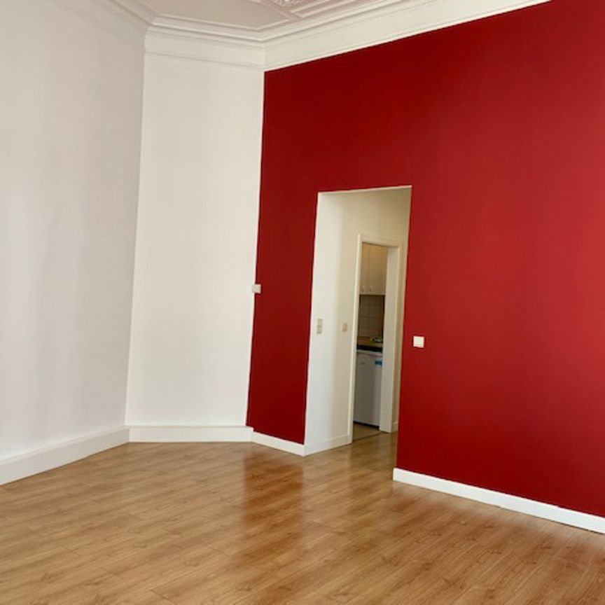 Flat - for rent - Photo 1