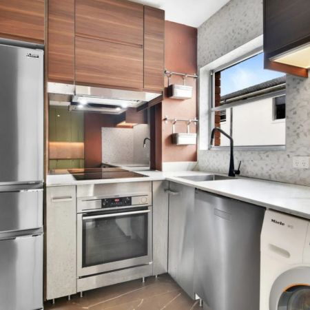 Bright Apartment In One Of Sydney's Most Liveable Locations - Photo 4