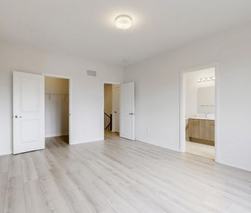 For Lease - 59 Tipp Drive, Richmond Hill, Ontario - Photo 2