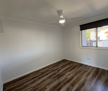 2/82 Walker Street - Photo 2